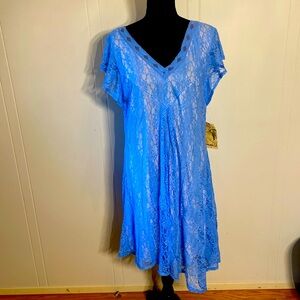Blue lace dress with white lining